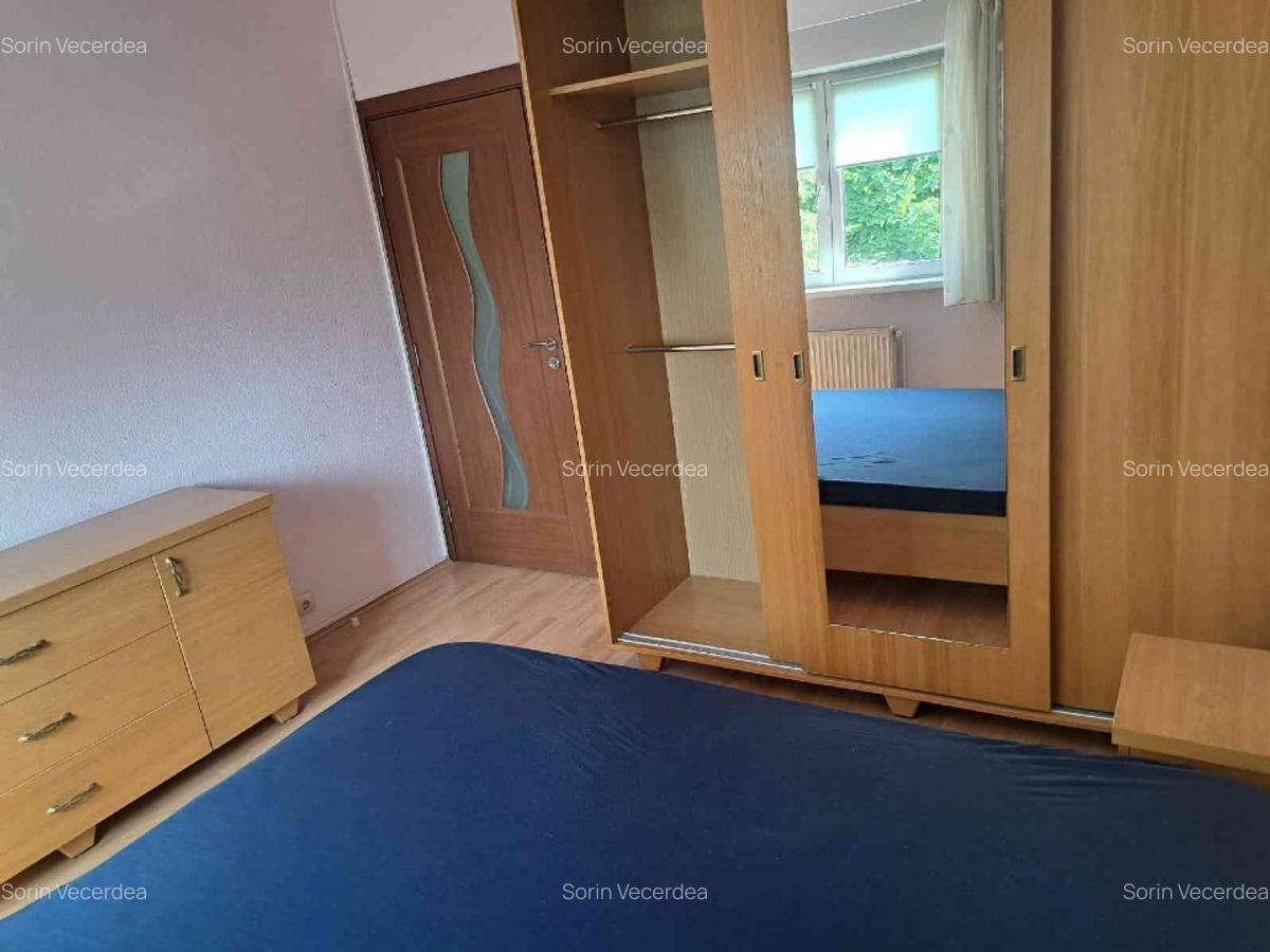 Apartament 4 camere de vanzare - 3