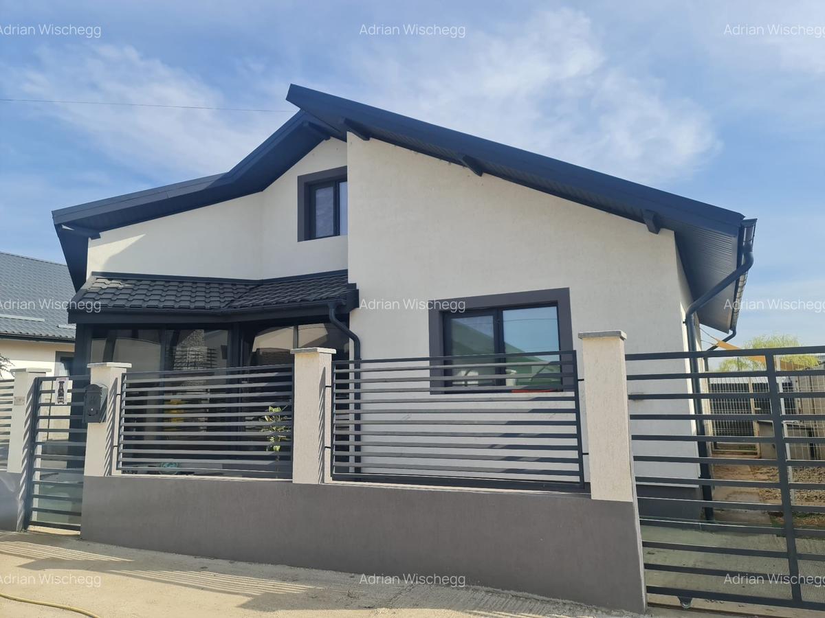 Casa / Vila moderna de vanzare in Comuna Berceni 4 Camere Apa Curenta - 3