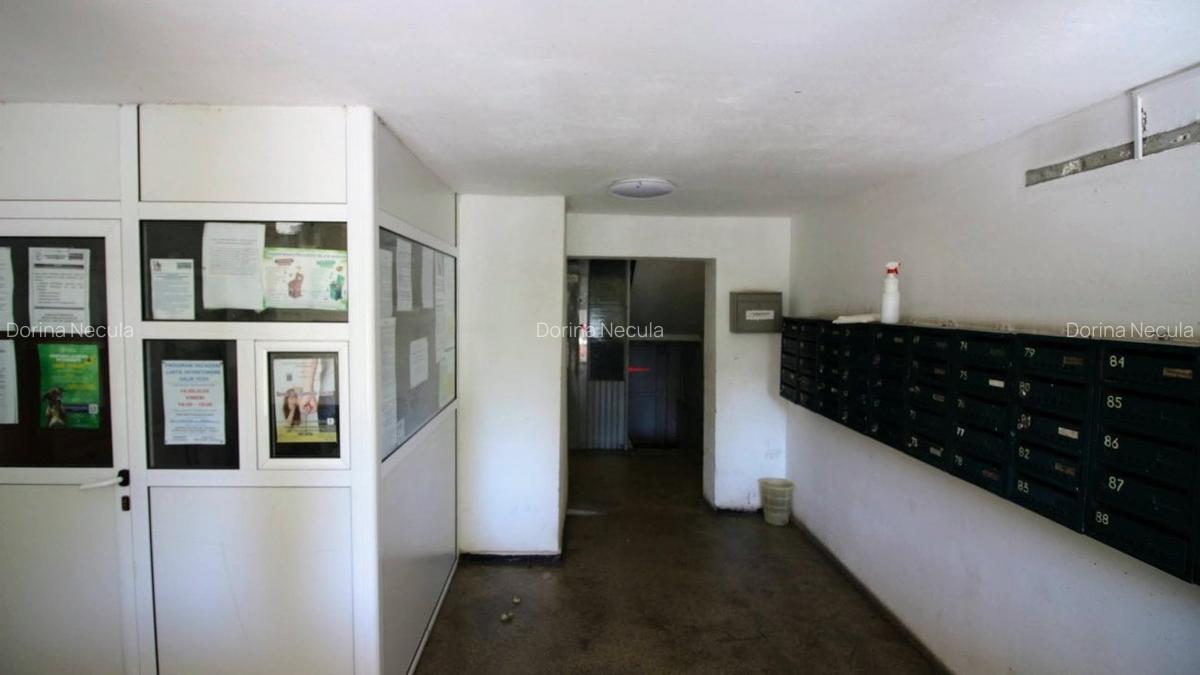 Turda - Parcul Regina Maria, 2 camere, decomandat, parter cu balcon, bloc 1982 - 11