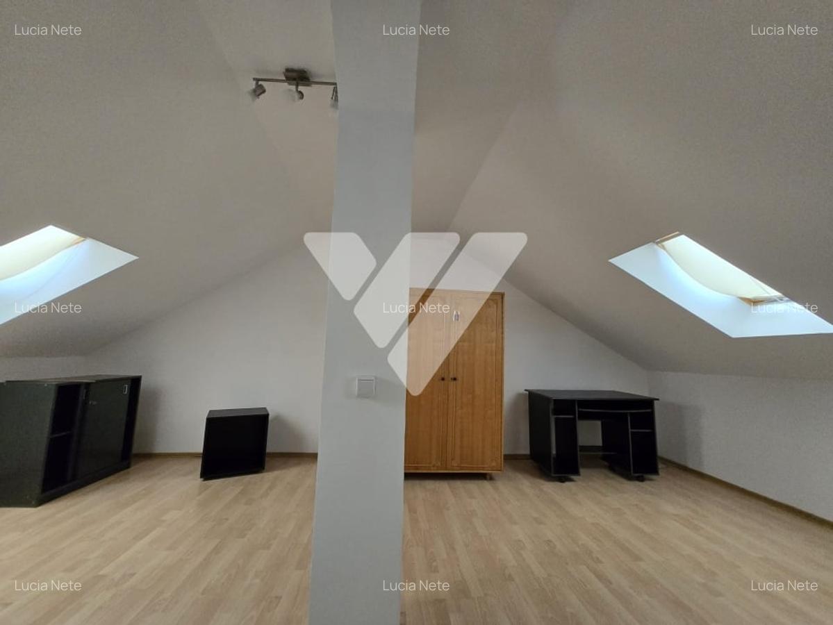 Apartament tip mansarda 3 camere de vanzare Zona Strand - 7