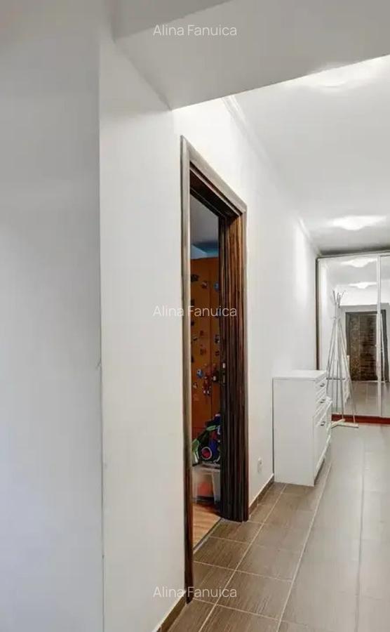 Apartament de Vânzare 3 Camere - Iancu Nicoale - Piscină Exterioară - 8