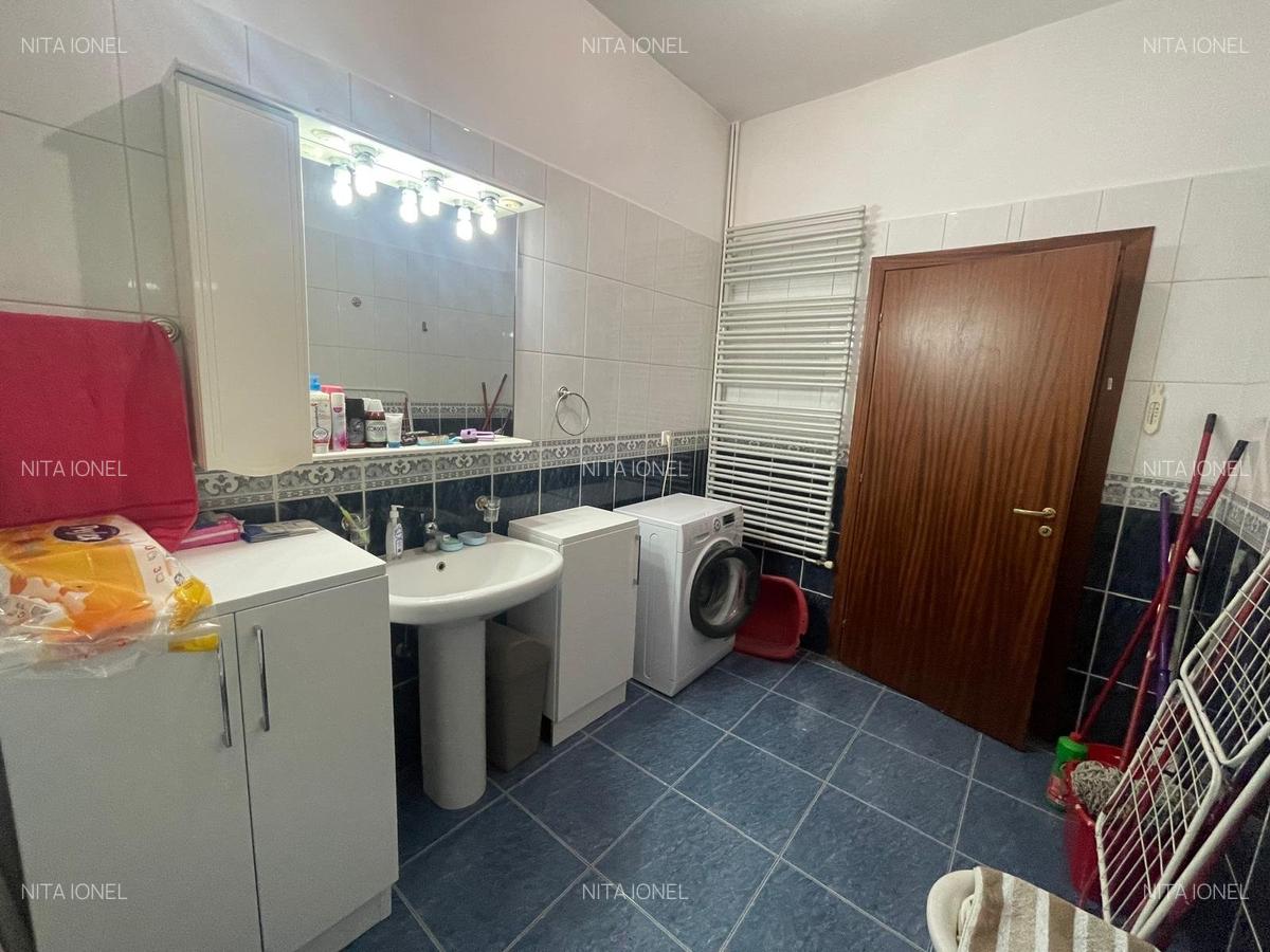 Apartament cu 3 camere decomandat, mobilat în P-ța Victoriei - 3