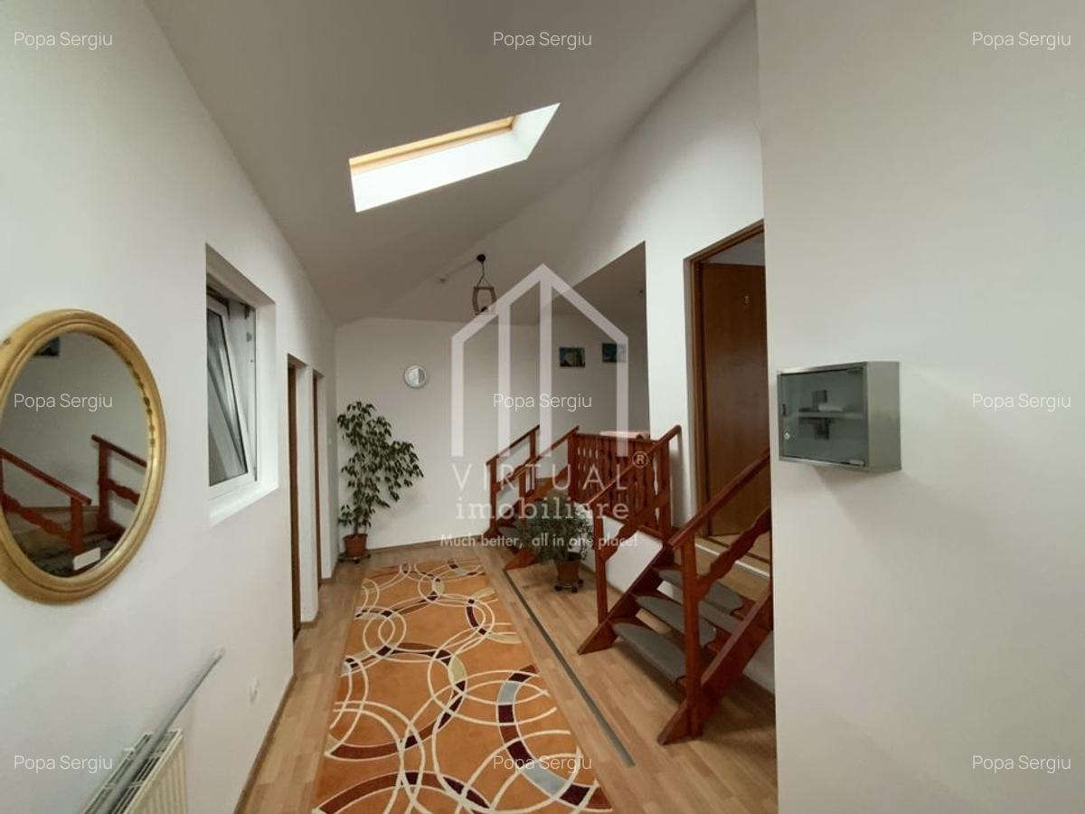 Casa individuala cu 8 camere, teren 360 mp, garaj, pod - 15