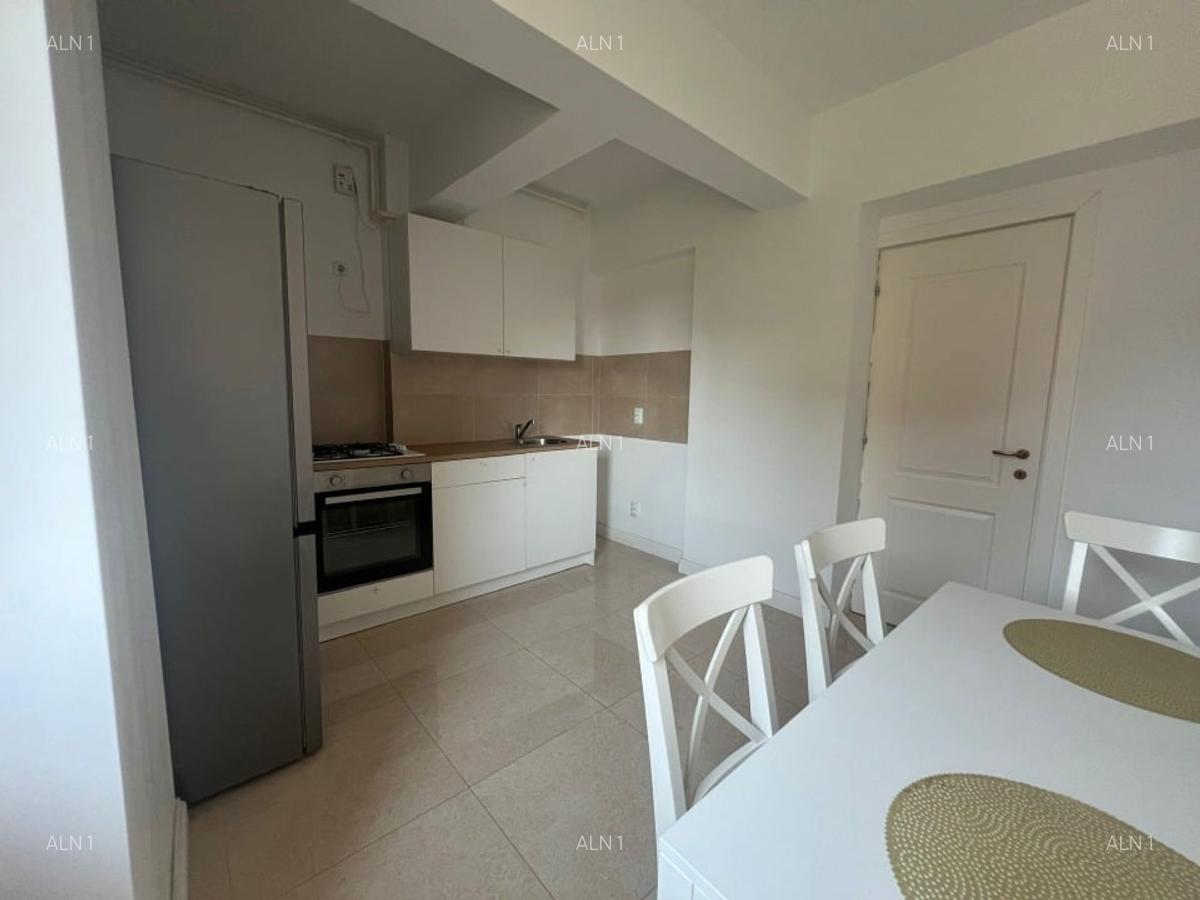 Apartament 3 camere - 2