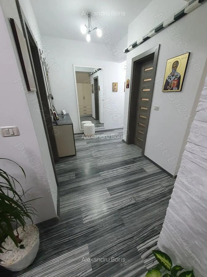 Proprietar vand apartament tip Samantha 4 camere ,langa Malul Mure?, faleza sud - cartier Alfa - 2