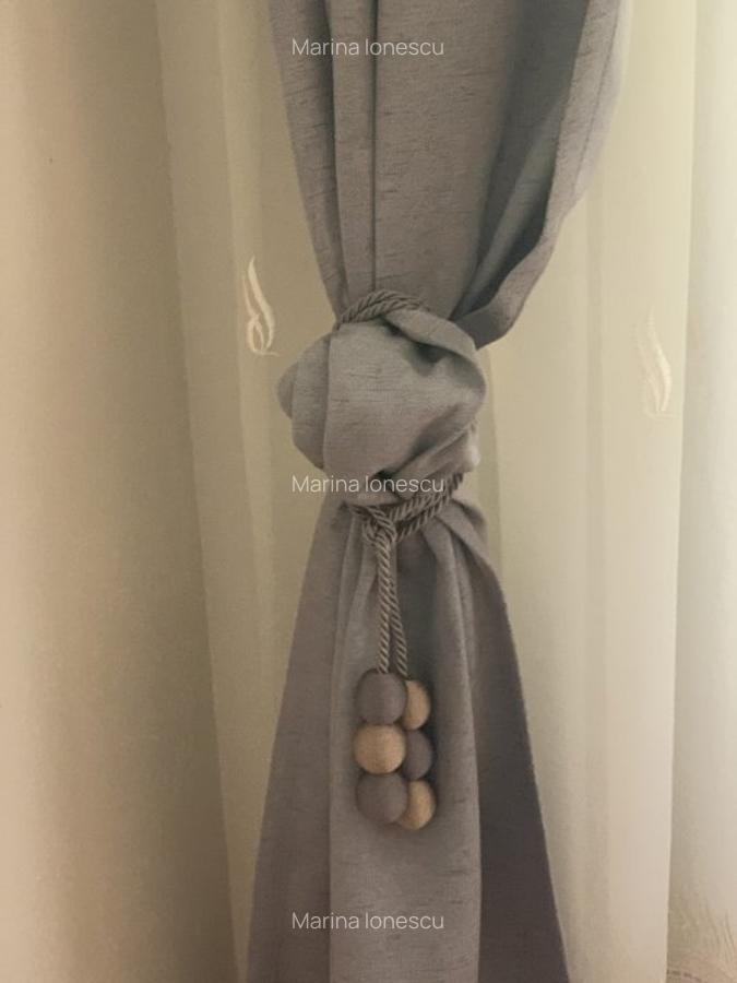 Proprietar, închiriez două camere în Racadaui, intrare Str Eftim intrare - 10