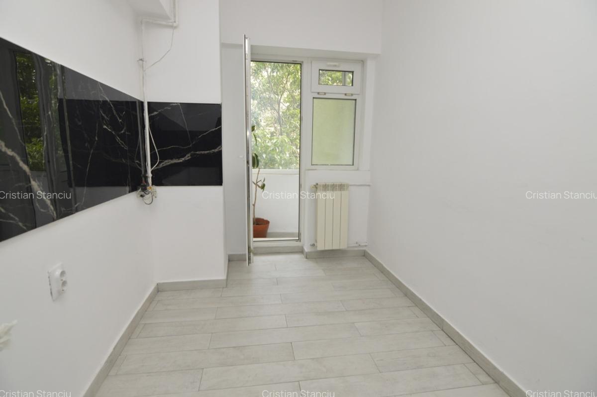 VANZARE APARTAMENT 2 CAMERE BULEVARDUL DECEBAL - PIATA ALBA IULIA - 18