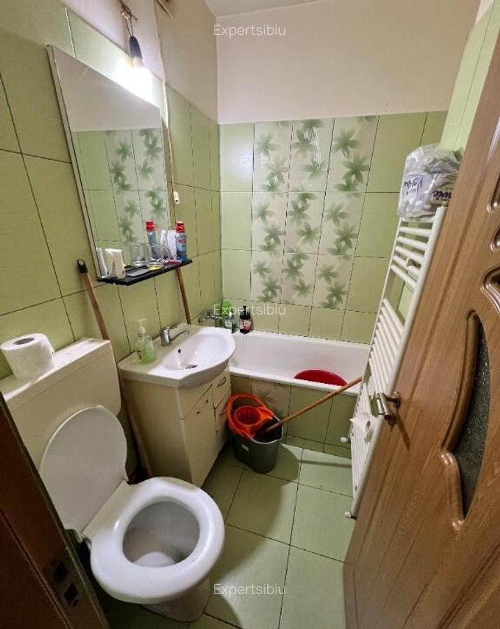 Apartament 2 camere semidecomandat,zona Calea Cisnadiei - 2