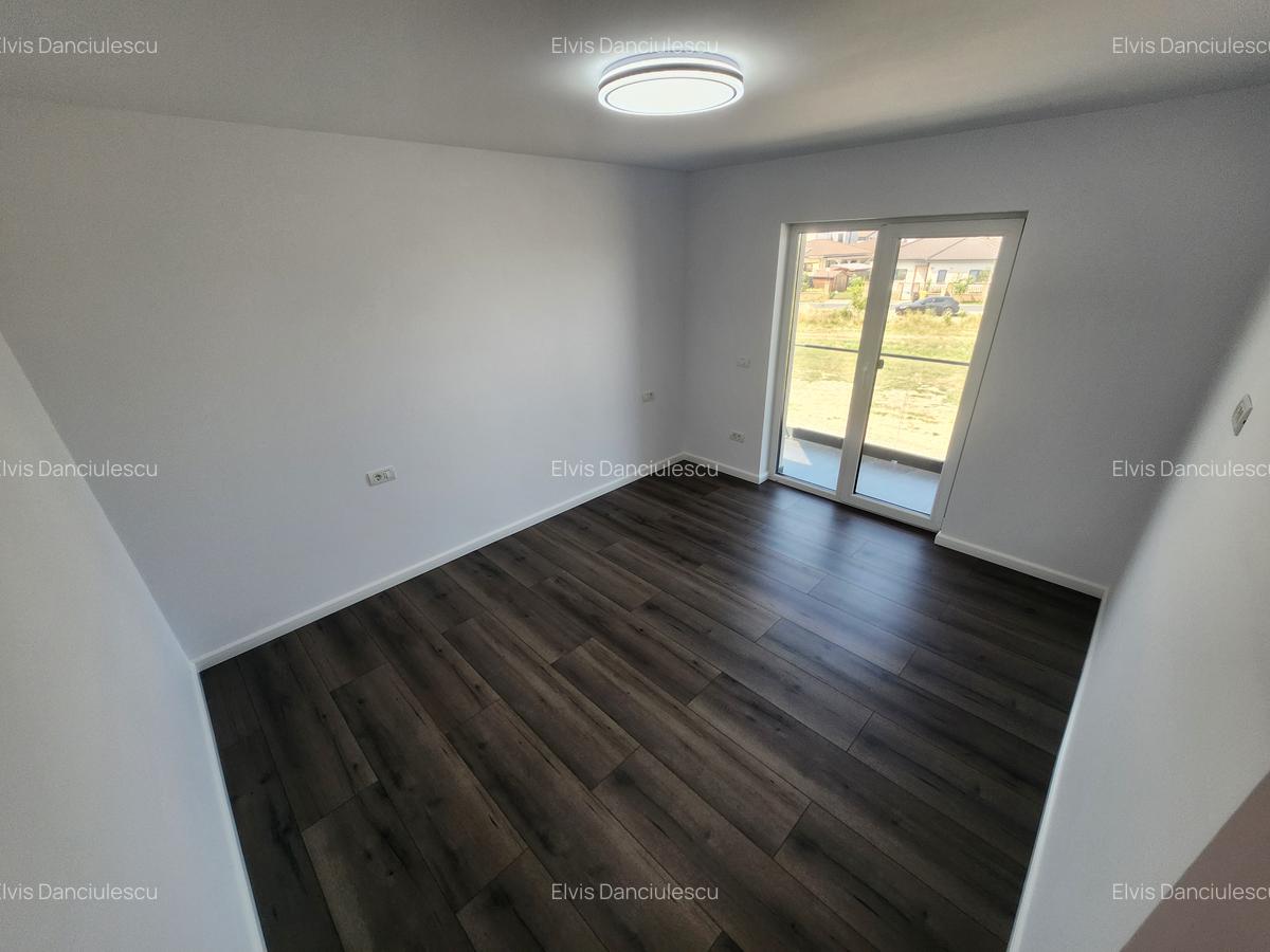 Casă cu 4 camere în Moșnița Nouă - 17