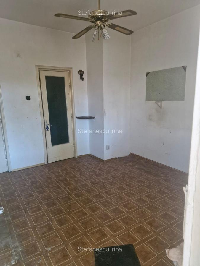 Apartament cu potențial investițional în zona istorică a Constanței - 5 Apartament cu potențial investițional în zona istorică a Constanței - 5