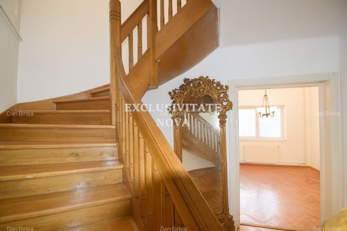 Vila individuala interbelica curte garaj intre Dacia si Stefan cel Mare - 3