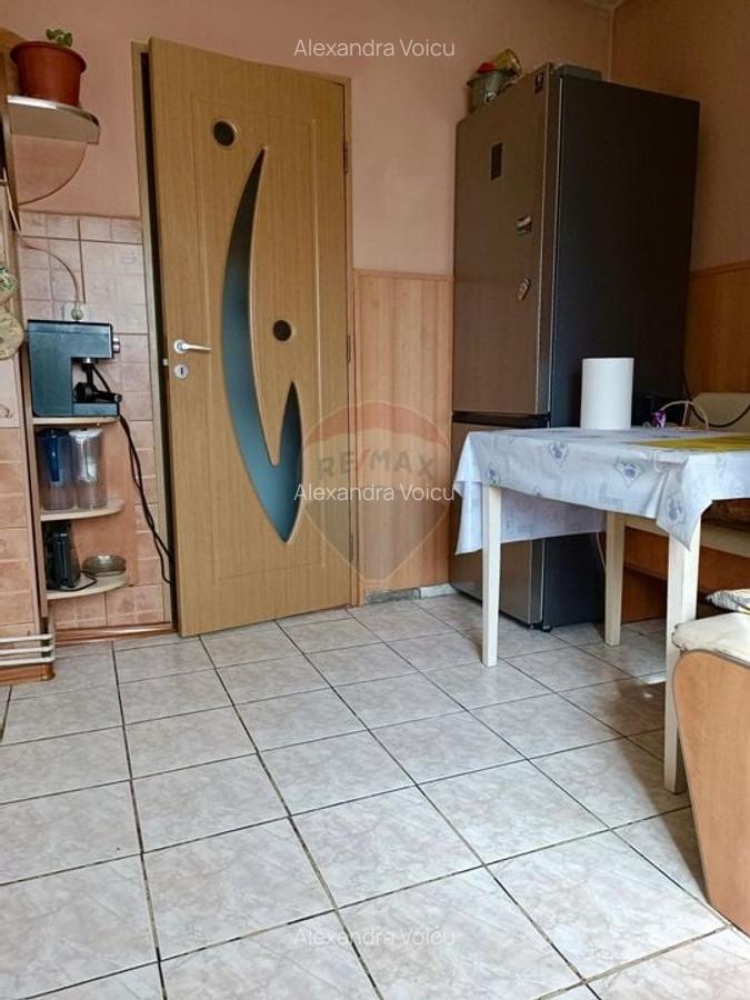Apartament  panorama superba intrare Racadau - 9
