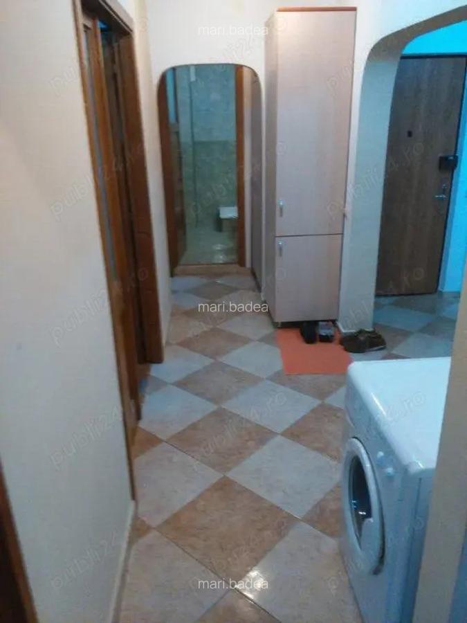 Inchiriez apartament 4 camere, decomandat, confort 1, zona Prosper - 13 Septembrie Sebastian. - 2