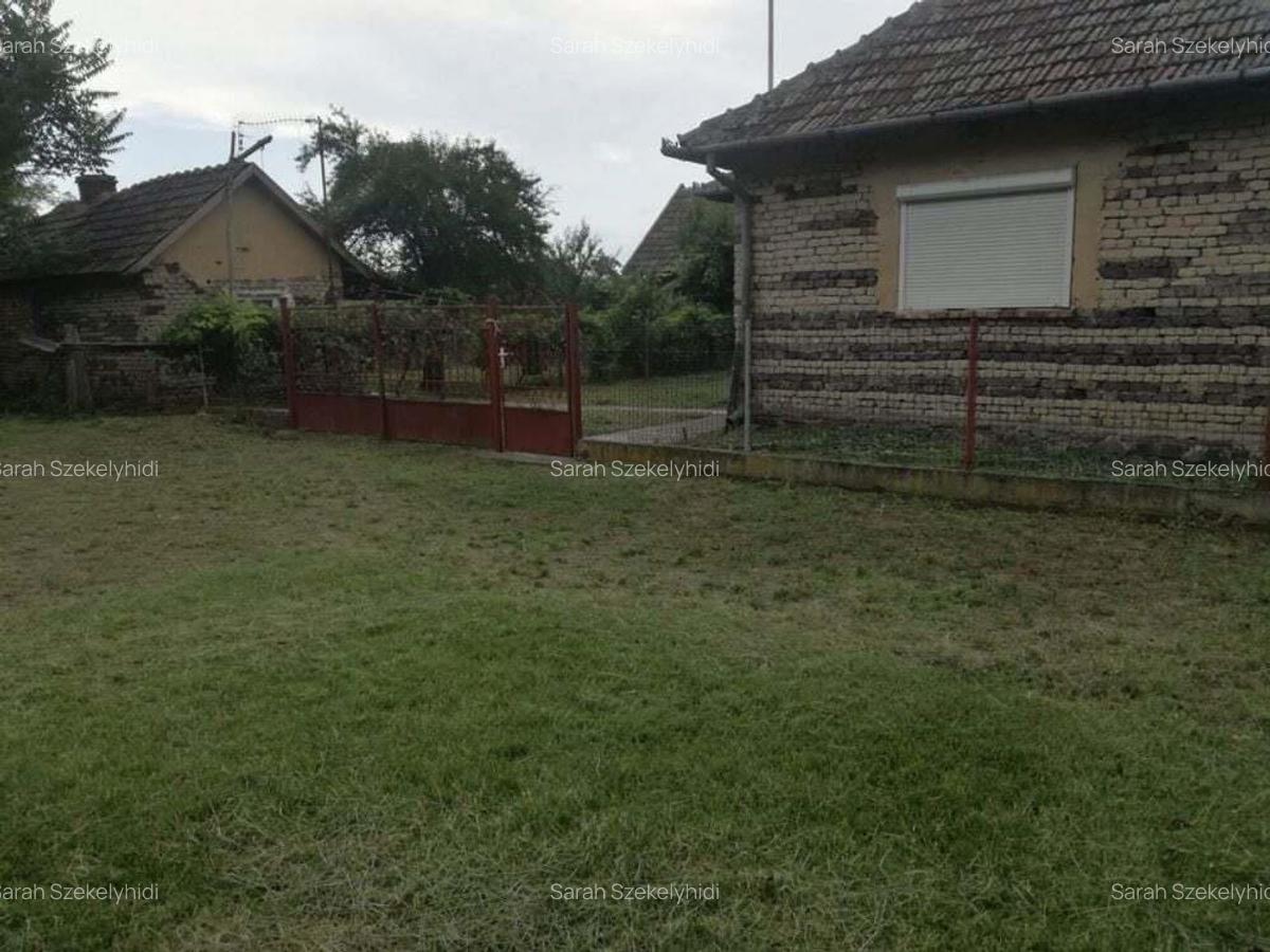 Ag BRASADAS vinde casa LOCUIBILA 3 cam teren 5.000 mp HOREA. - 4