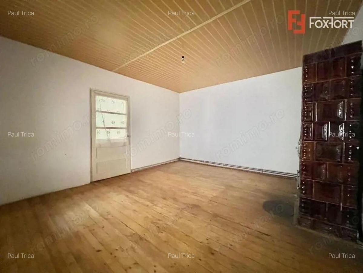 Casa individuala cu 3 camere si teren de 952 mp, zona Crisan - 10