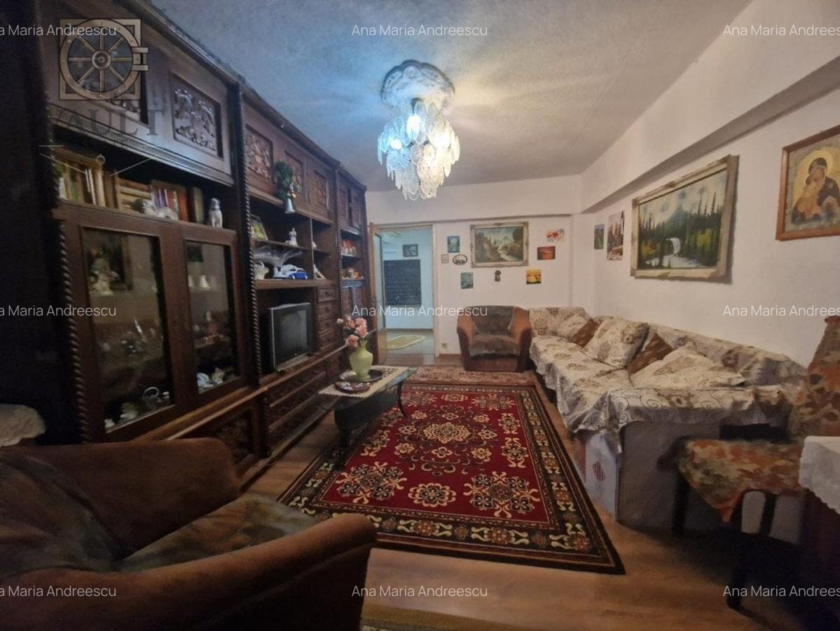 Apartament cu 4 camere decomandat în Rahova - 1