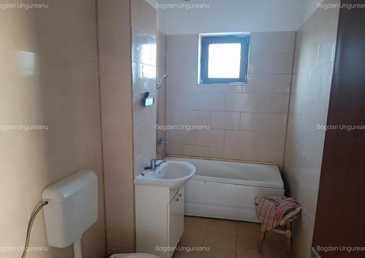 Garsoniera 40 mp utili + Terasa 48.5 mp - Zona Sfinti - 6