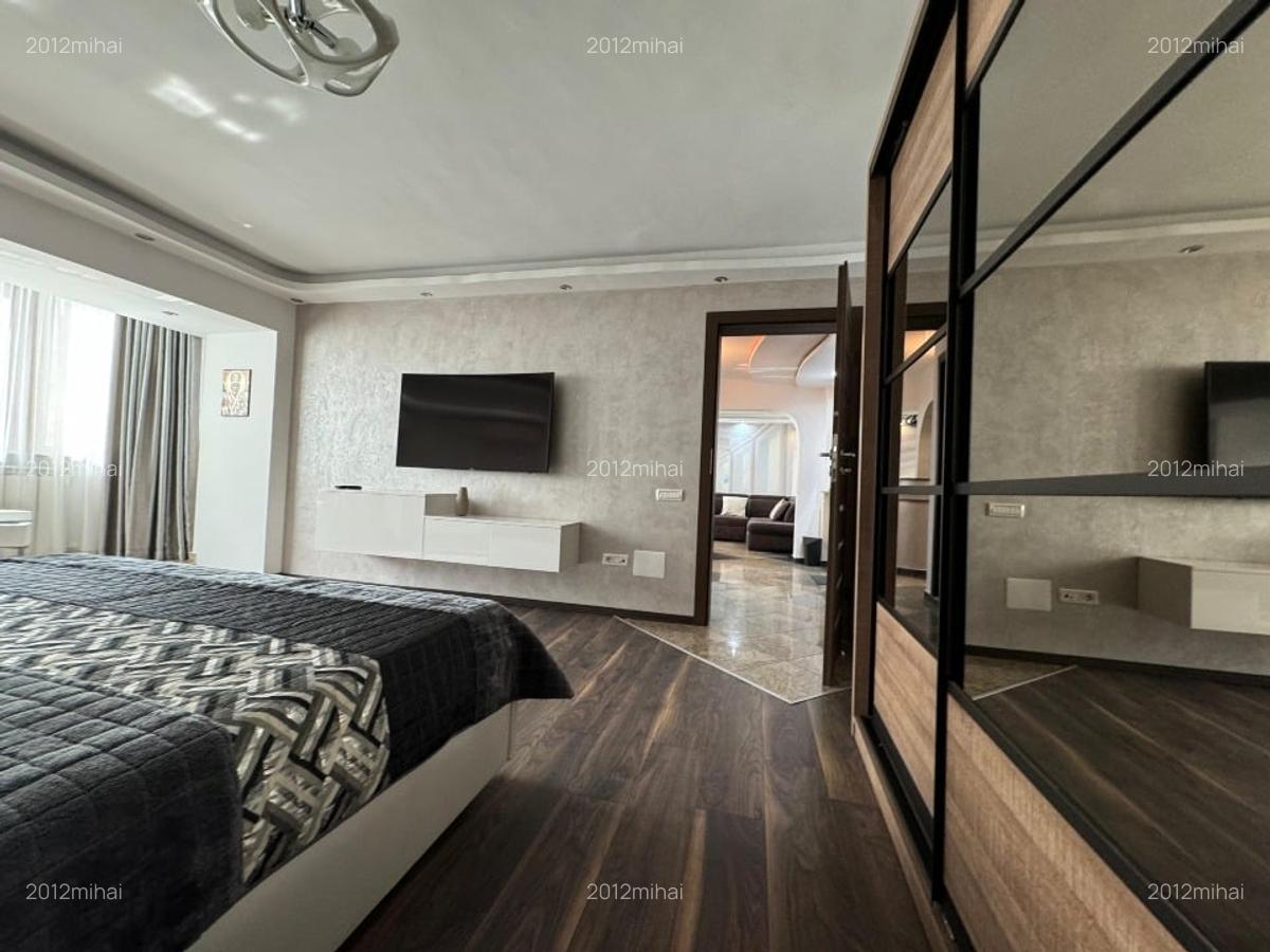 2 Camere decomandat vedere Bd. Decebal Comision 0% - 9