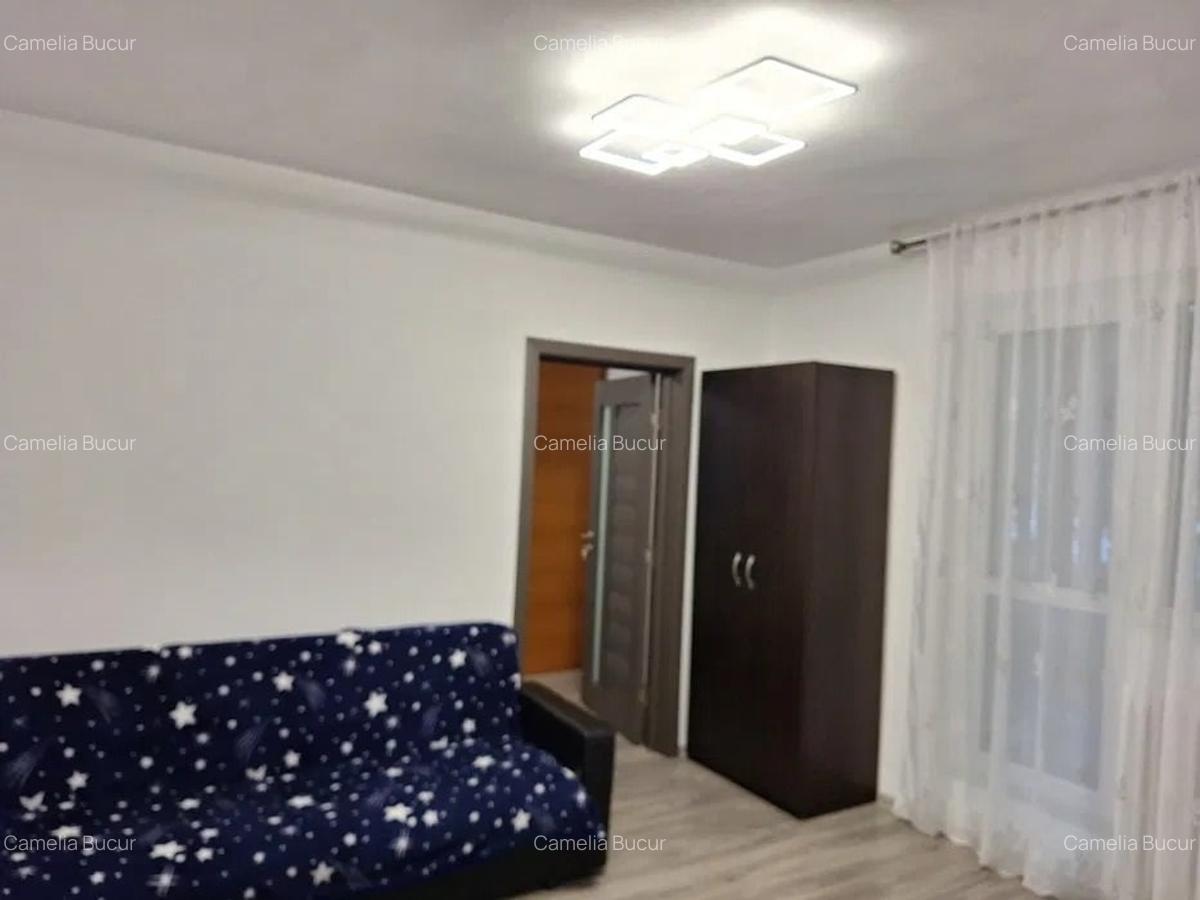 Apartament cu 2 camere - zona Podu Ros - Rond - 2