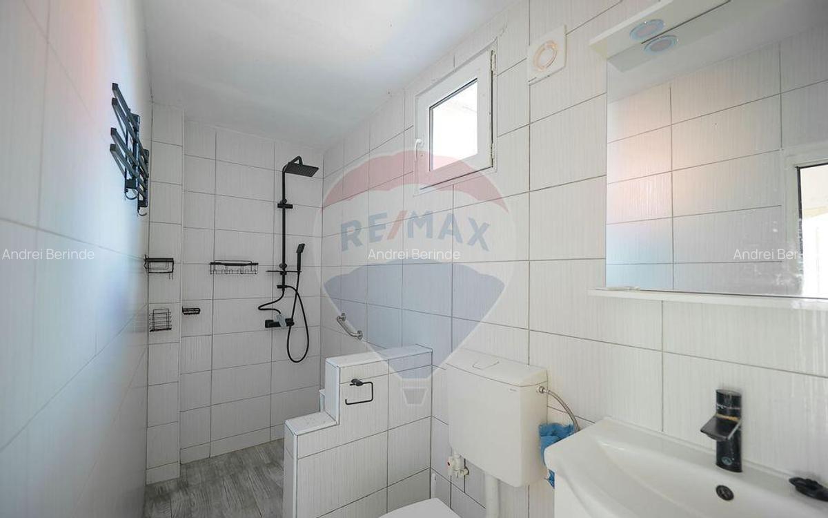 Casa cu 4 camere de vanzare ?i teren 4063 mp, in Ineu... - 4