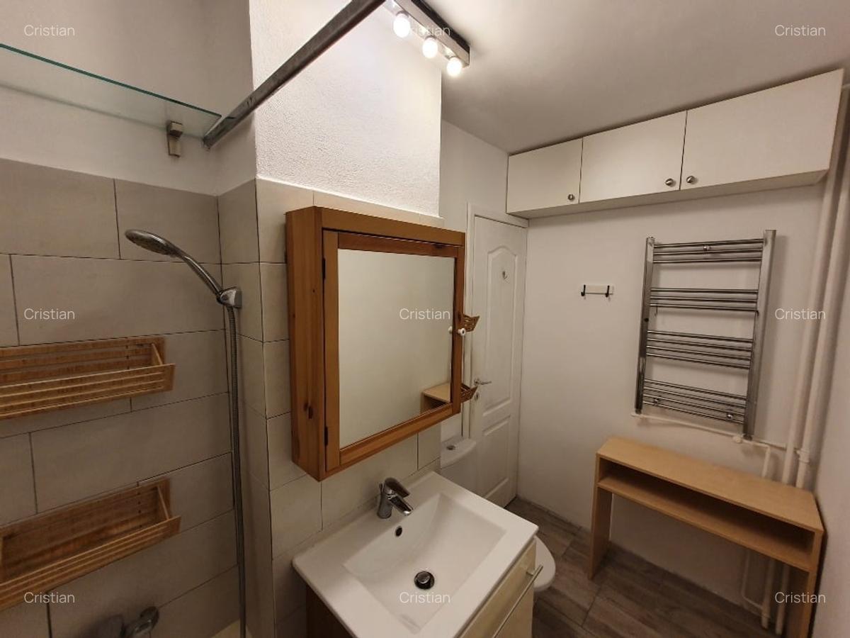 Garsoniera Bulevardul DECEBAL 24, STRADAL - 40 mp, DIRECT PROPRIETAR-COMISION 0% - 12