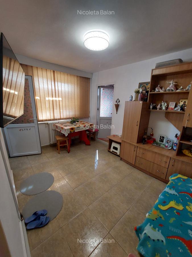 Apartament  Scoala 8, 2 camere - 3