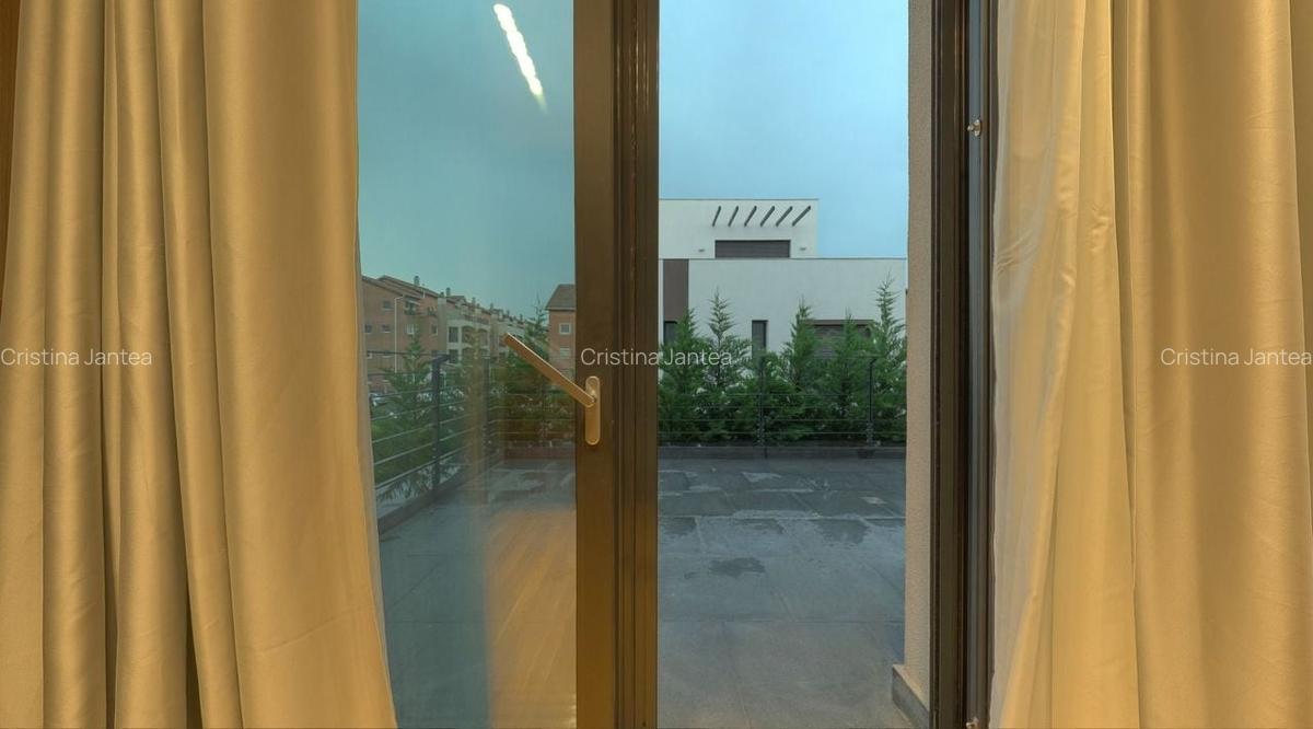 New! American School villa - 31