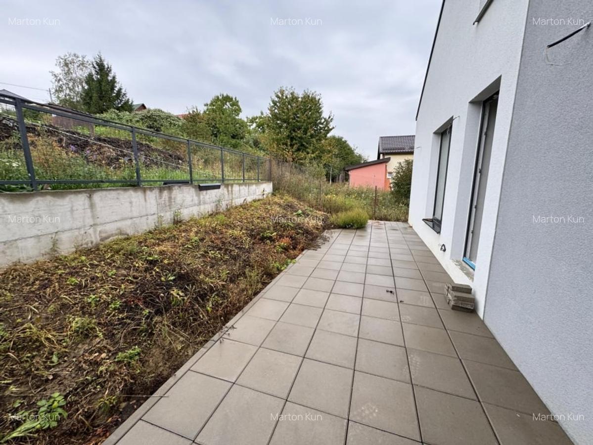 Oportunitate! Casa cu etaj, finisata, 180 mp., Campenesti, 209000 Eur - 4