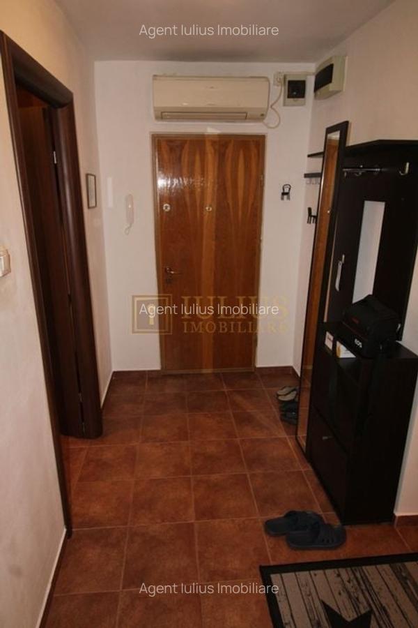 3 camere, 2 bai, centrala proprie, la 7 minute de Spitalul Judetean - 8