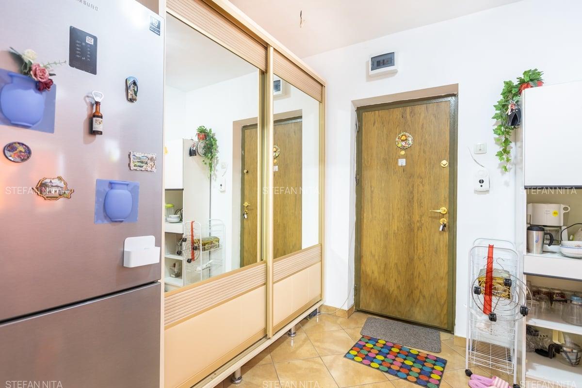 Apartament cu 2 camere semidecomandat, mobilat în Tei - 3