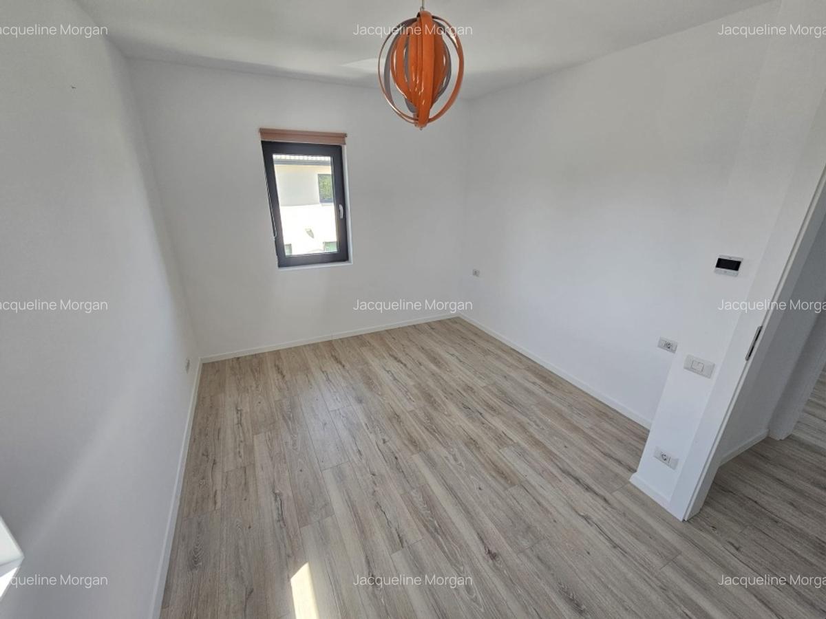 🏡 Casa spațioasa de închiriat în Corbeanca – 3 dormitoare, birou, 3 băi, teren - 13