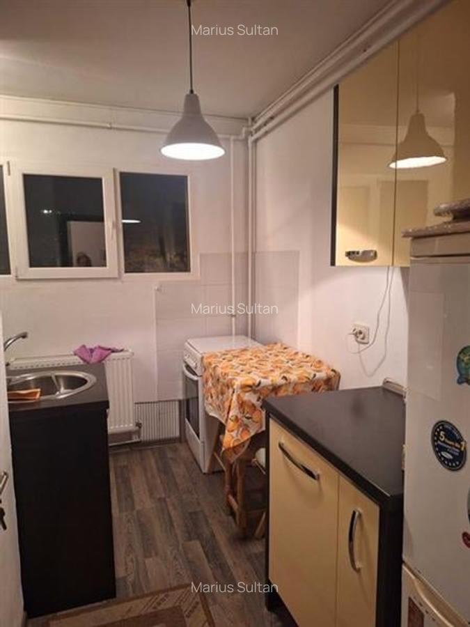 Garsonieră decomandată, mobilată în Astra - 4