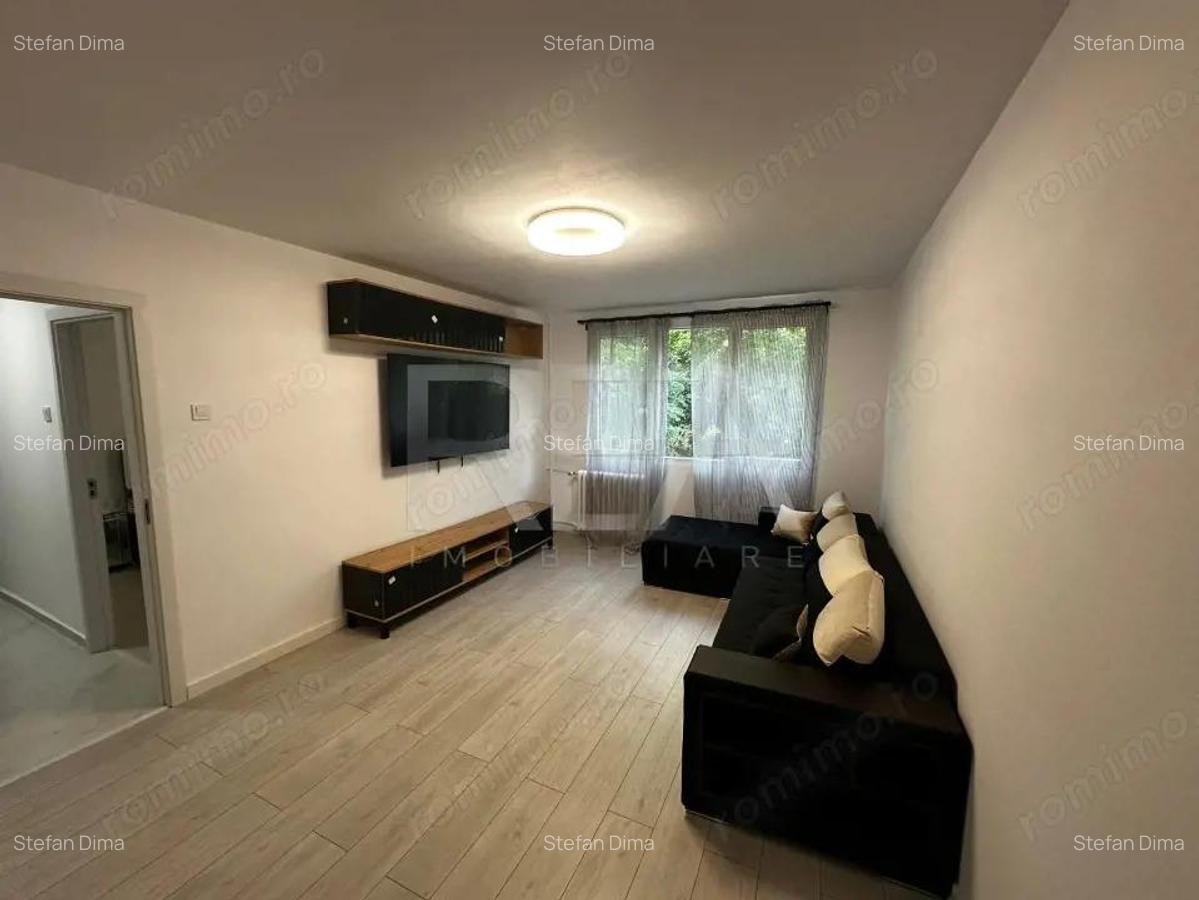 Apartament Decomandat Cu 2 Camere , Zona Piata Resita - 1