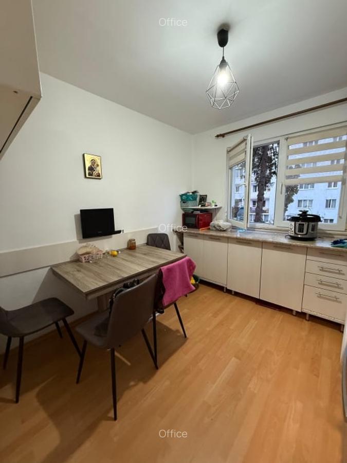 Apartament  de vanzare,etaj 1,imobil reabilitat zona Petrom Manastur - 2