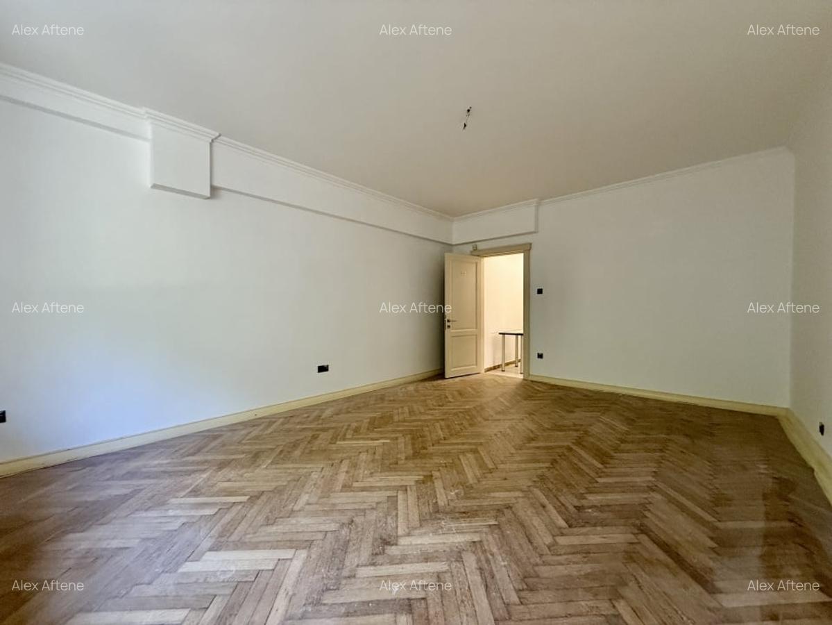 Garsonieră decomandată în Primăverii - 2