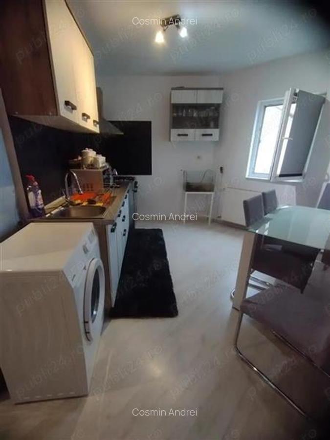 2 camere la 10min de Piata Balcescu etaj 4 cu acoperis,,recent renovat. - 4