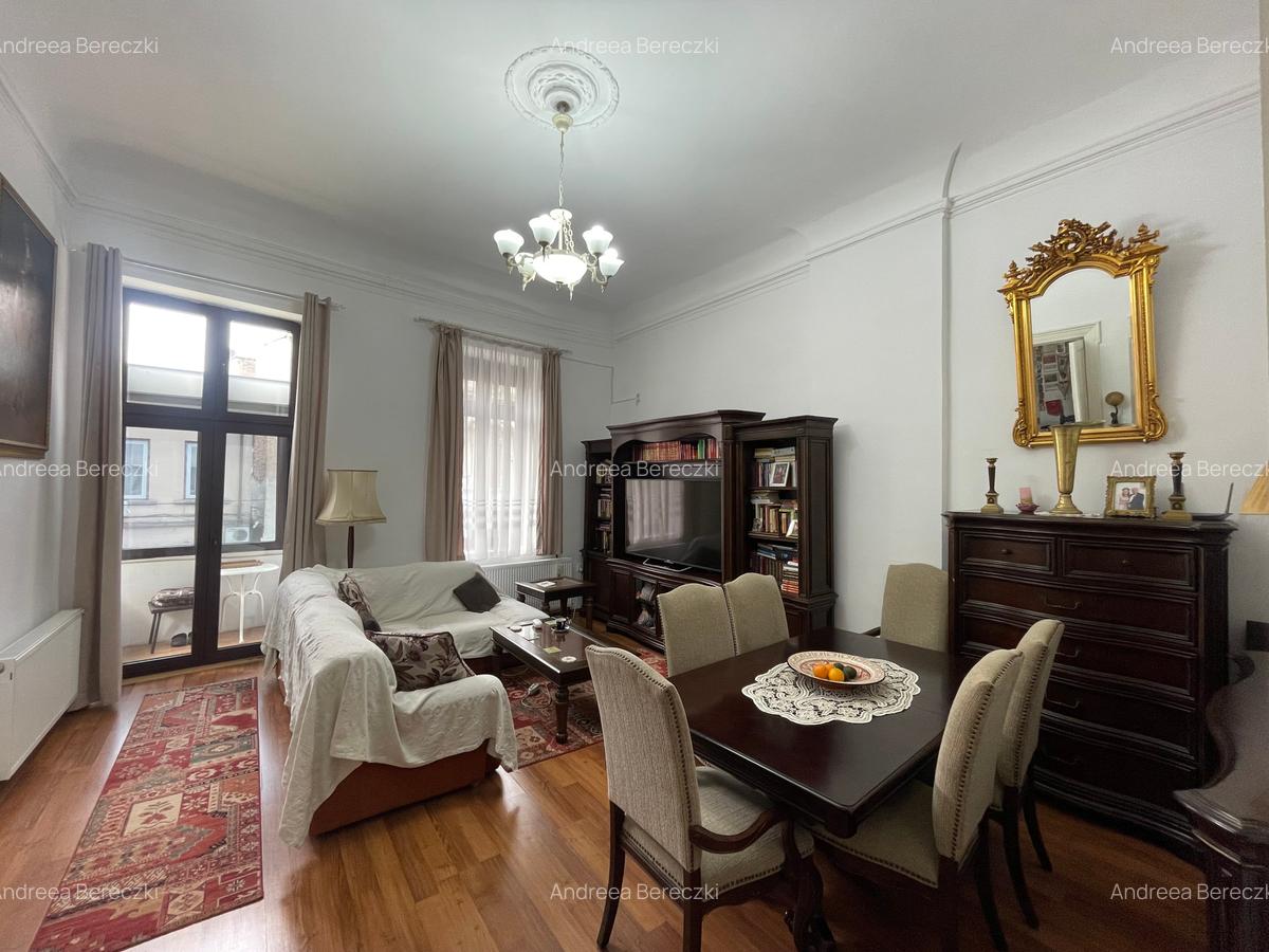 Apartament spectaculos de 4 camere într-o vilă cu farmec istoric, Victoriei - 2