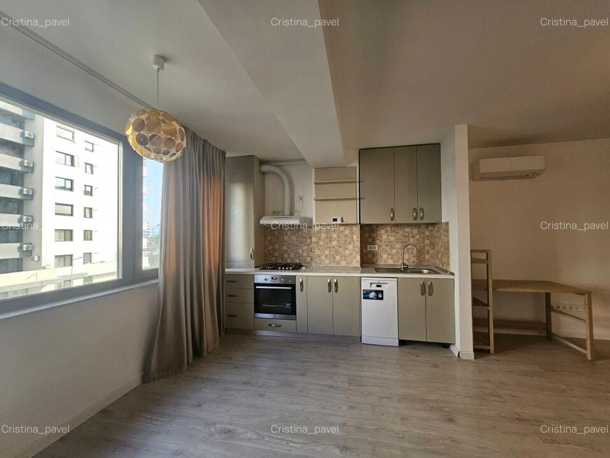 VANZARE 2 CAMERE ZONA PIPERA OMV PARCARE+ BOXA - 1