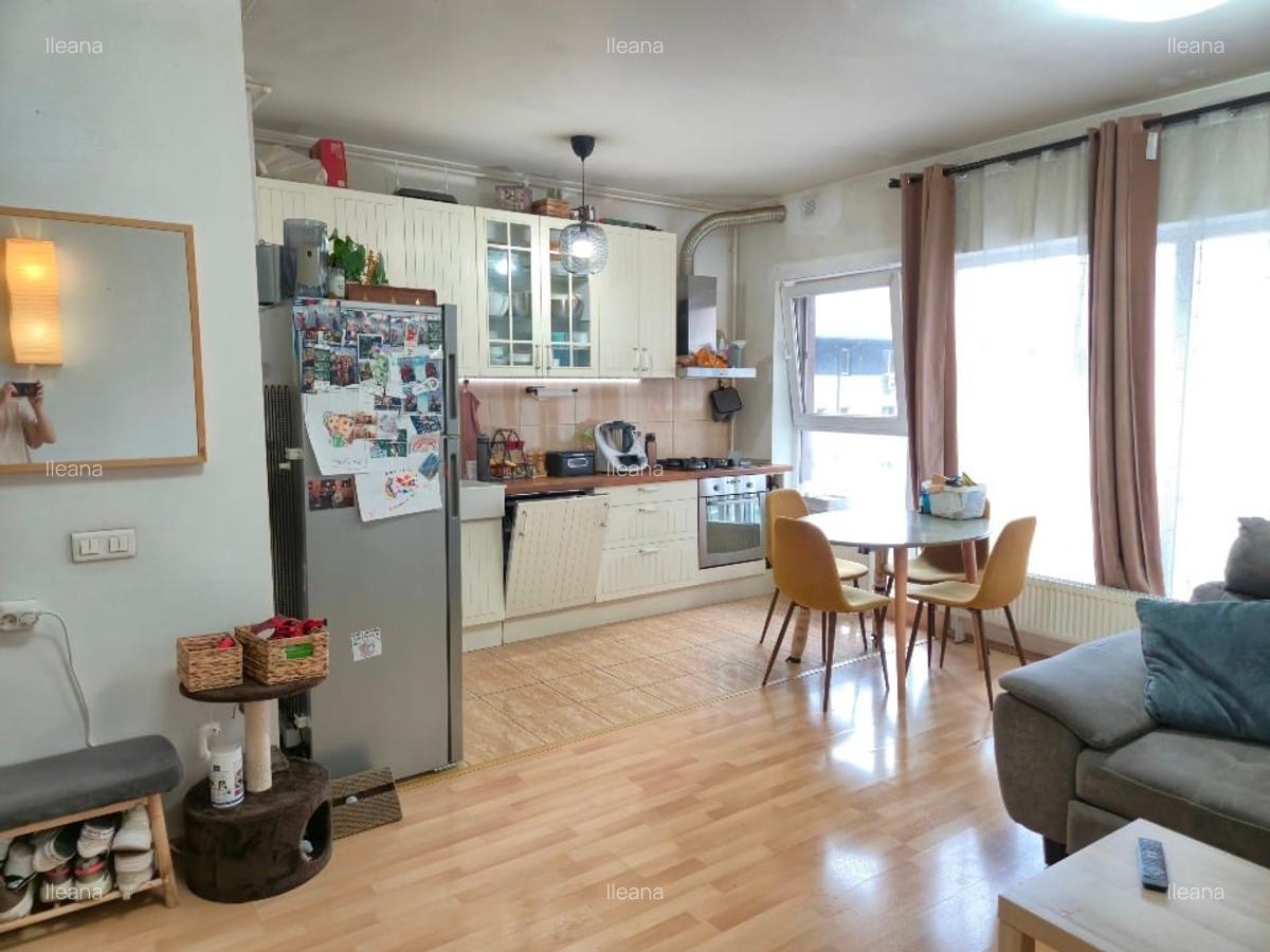 Apartament cu 3 camere semidecomandat în Titan - 2