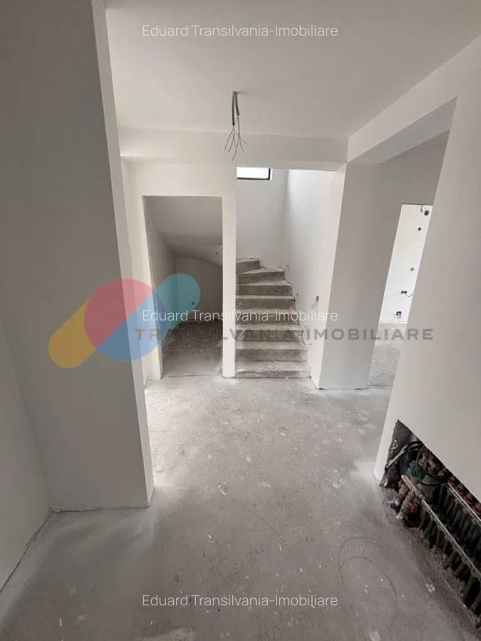 Casa individuala P+1+M cu 5 dormitoare, Curte 300 Mp - zona linistita, Chinteni - 5