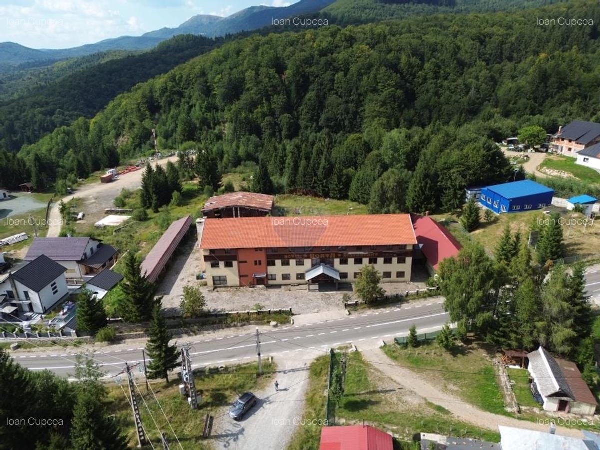 Hotel / Pensiune cu 30 camere de vanzare in zona Nord - 1