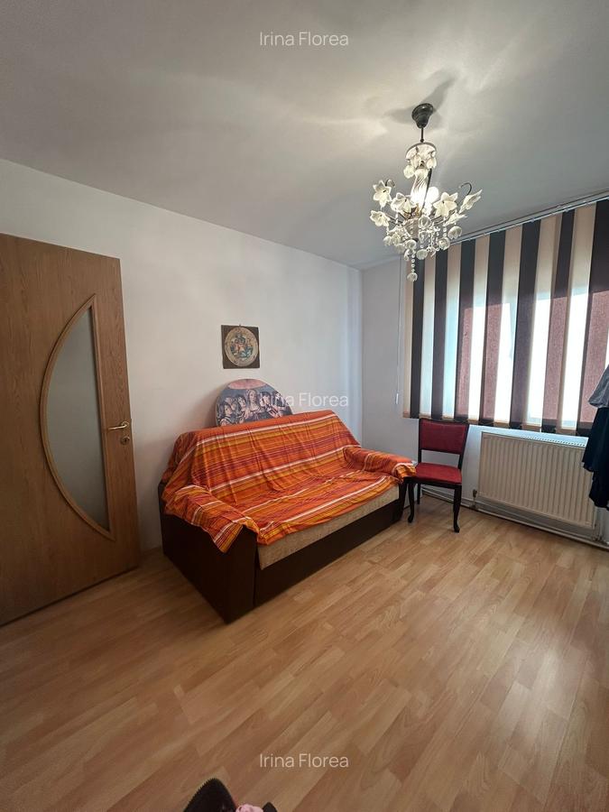 Apartament 3 camere -Zona Sud  - etaj 4/4 - 68 mp - 8