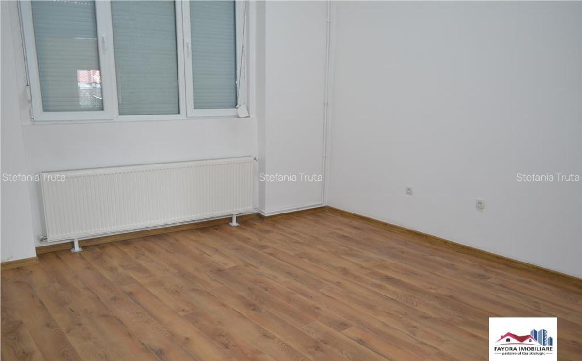 Spatiu Comercial de Inchiriat in Zona Centrala - 5 Spatiu Comercial de Inchiriat in Zona Centrala - 5