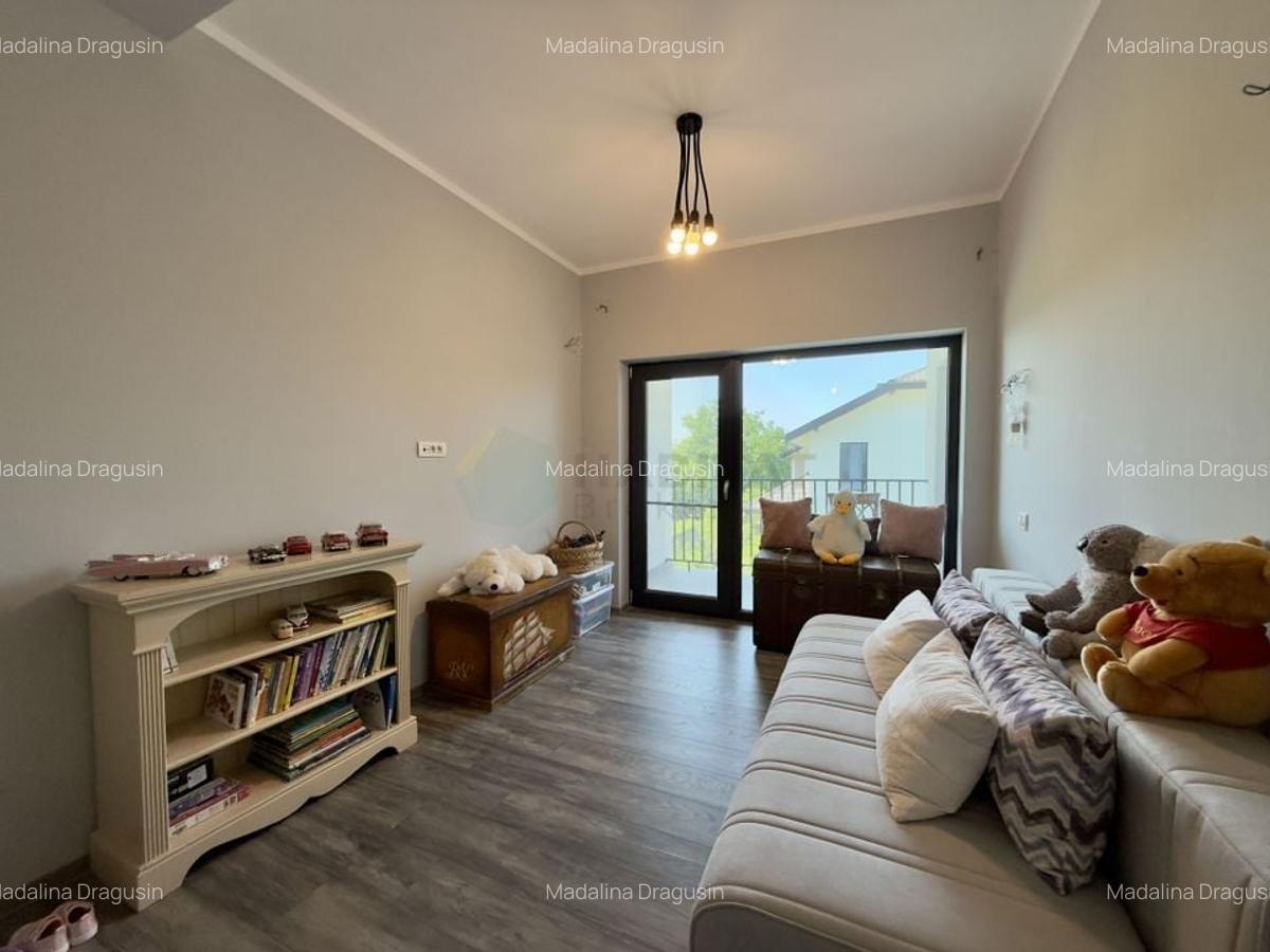 Vila 4 camere, curte amenajata | Strada Petre Ispirescu - 25