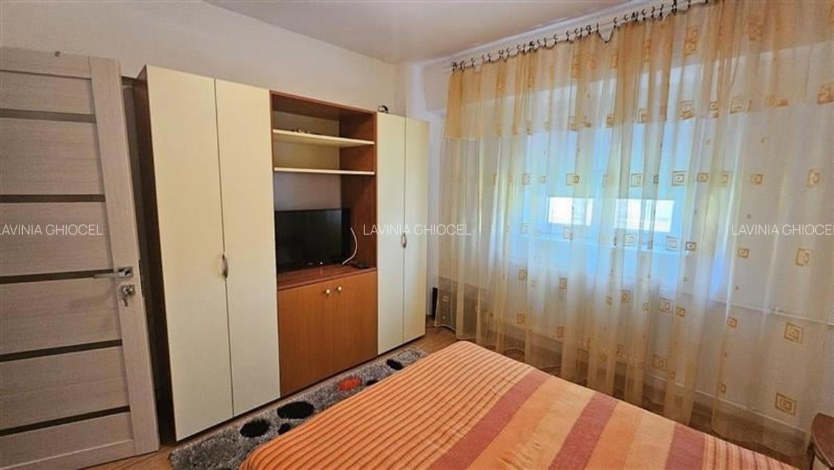 Piata Muncii-Calea Calarasi, apartament 3 camere, decomandat, mobilat-utilat, bl - 16