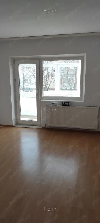 Apartament 3 camere, decomandat, CENTRALA proprie, Nemobilat - 1