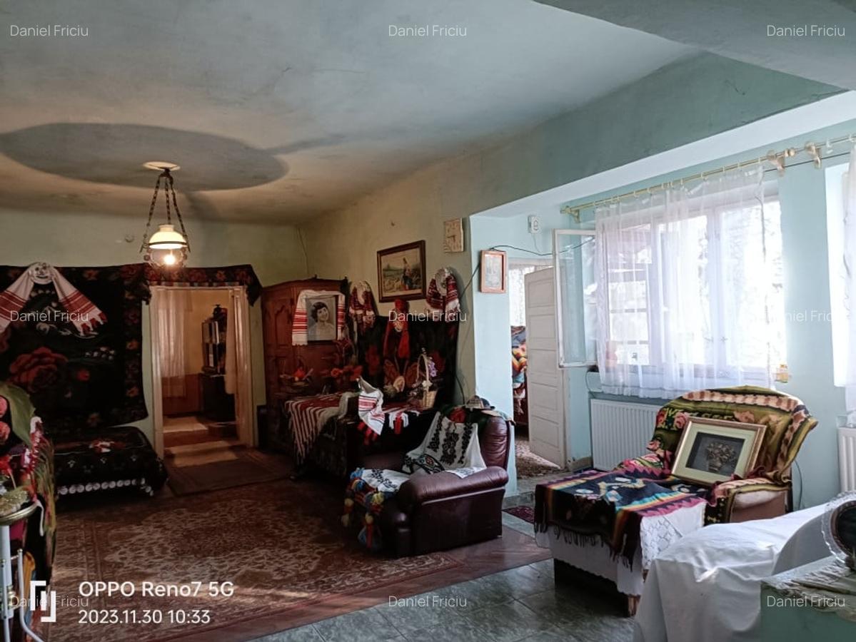 Casa de vanzare in loc. Suseni - 5