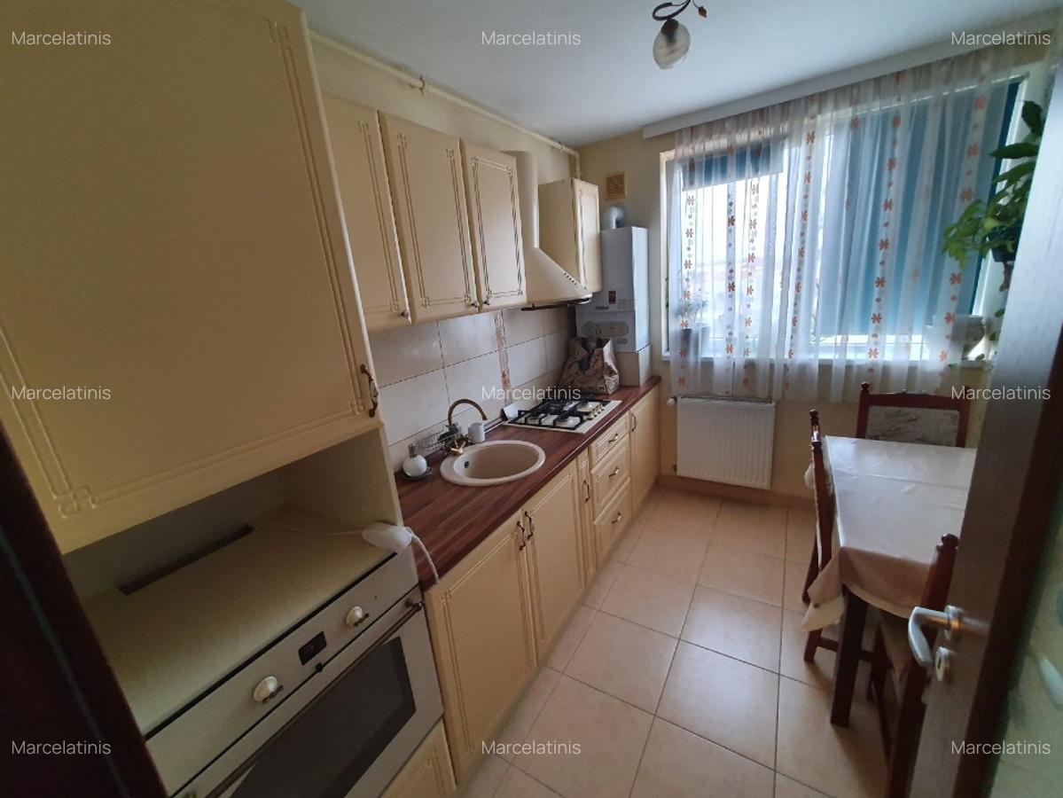 Direct proprietar,inchiriez apart 46 mp,2 camere,et 8,terasa 26mp,Iris,bl nou - 1