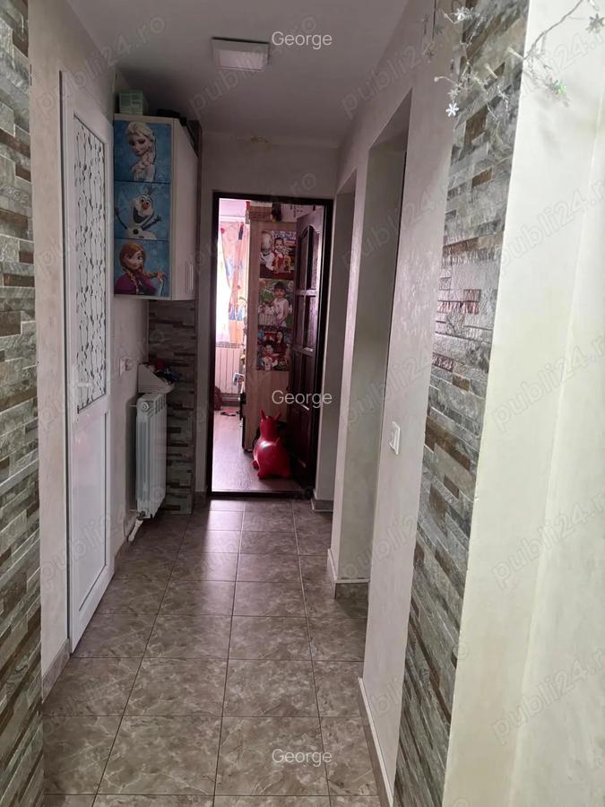 Vand apartament 2 camere, decomandat, Micro 21 - 7