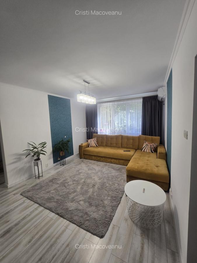 Apartament cu 3 camere de vanzare in zona 1 Decembrie 1918-metrou(2 minute) - 2